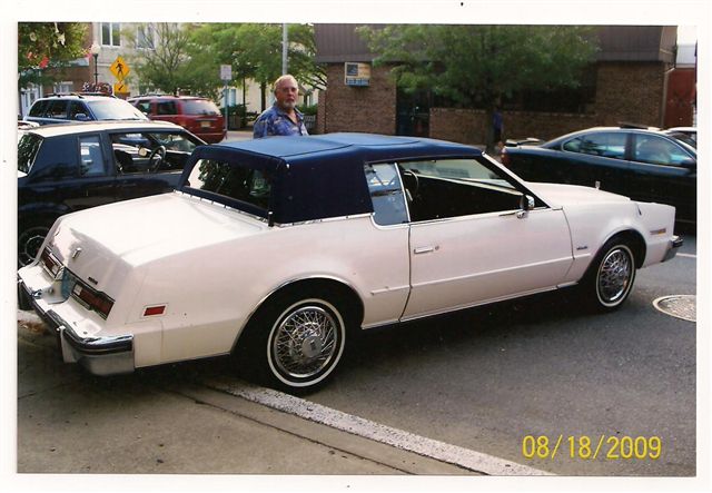 1985 Toronado (2).jpg