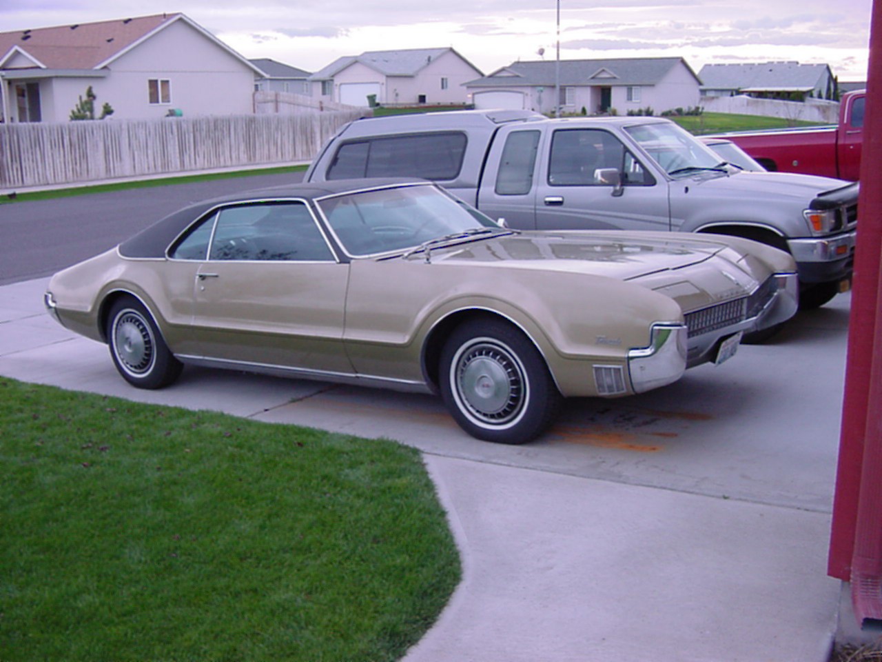 Toronado1967_2.jpg