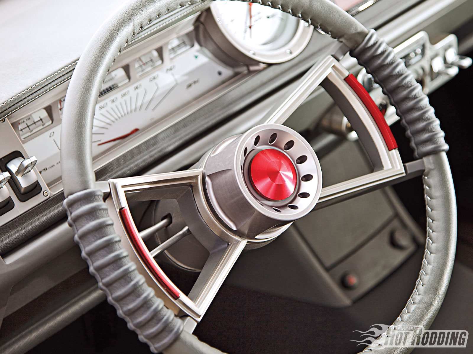 1009phr_29_o+1964_ford_fairlane+steering_wheel.jpg