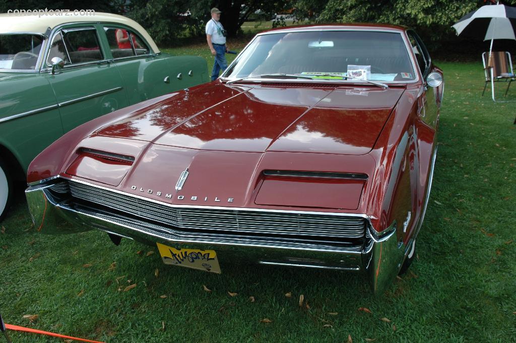 66 Olds Toronado, Autumn Bronze.jpg